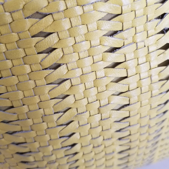 Etienne Aigner Leather Crossbody/Shoulder Purse - Picture 10 of 11